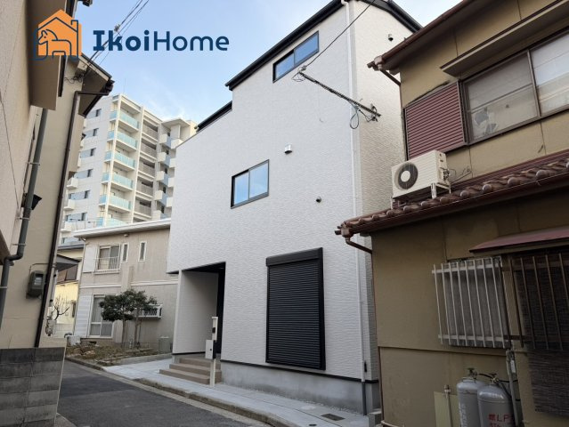 明石市西新町3丁目　全1棟　新築戸建のエントランス|【ホームページに現地動画掲載中】●年中無休：当日予約可●王子小まで徒歩13分、衣川中学校まで徒歩4分