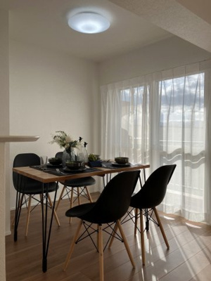 【その他】 | サーム八軒 | ダイニングからもベランダに出られます♪