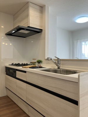 【キッチン】 | サーム八軒 | 開放的な対面キッチン♪