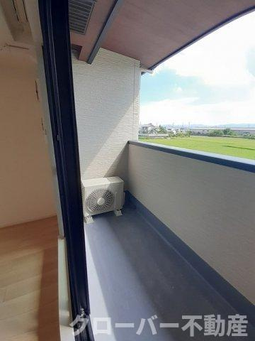 Ｇｒｅｅｎ　Ｈｏｕｓｅ　檀紙のバルコニー