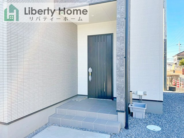 土浦市西根南第1期　新築戸建　6号棟の玄関