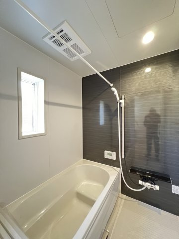 磯城郡三宅町伴堂第7のトイレ|温水洗浄便座付きトイレ