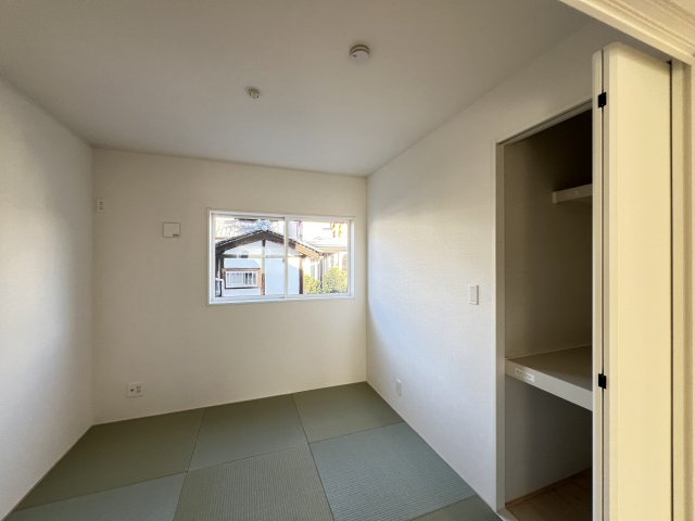 磯城郡三宅町伴堂第7の玄関|スタイリッシュな玄関