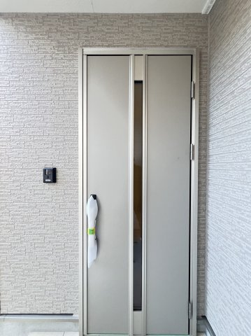 磯城郡三宅町伴堂第7の玄関|明るい内玄関