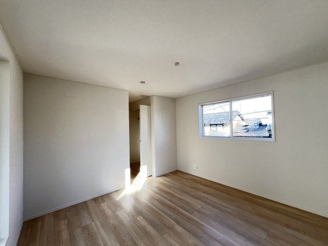 磯城郡三宅町伴堂第7の洋室|洋室6.5帖　クローゼット付き