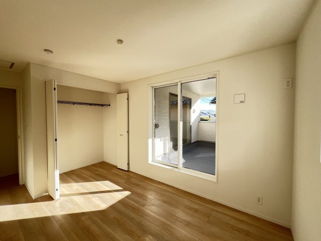 磯城郡三宅町伴堂第7の洋室|洋室6.5帖　クローゼット付き