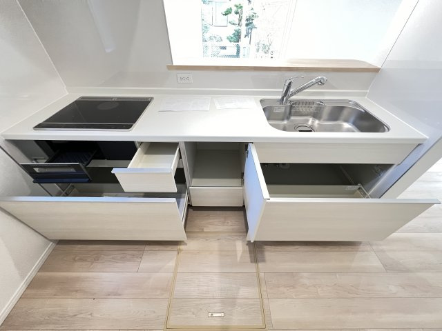 磯城郡三宅町伴堂第7のキッチン|IHクッキングヒーター