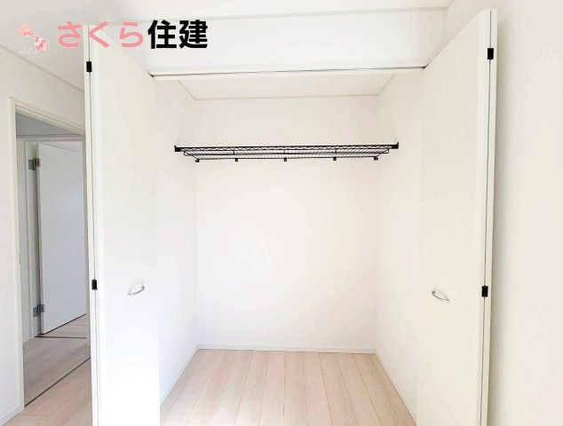 クレイドルガーデン鹿沼市東町　第5　2号棟の収納|各居室には充実の収納設備が揃っています					
