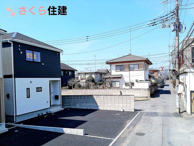 クレイドルガーデン鹿沼市東町　第5　2号棟の前面道路含む現地写真|閑静な住宅街の一角になります