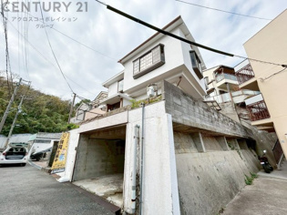 鉄筋コンクリート造2階建て