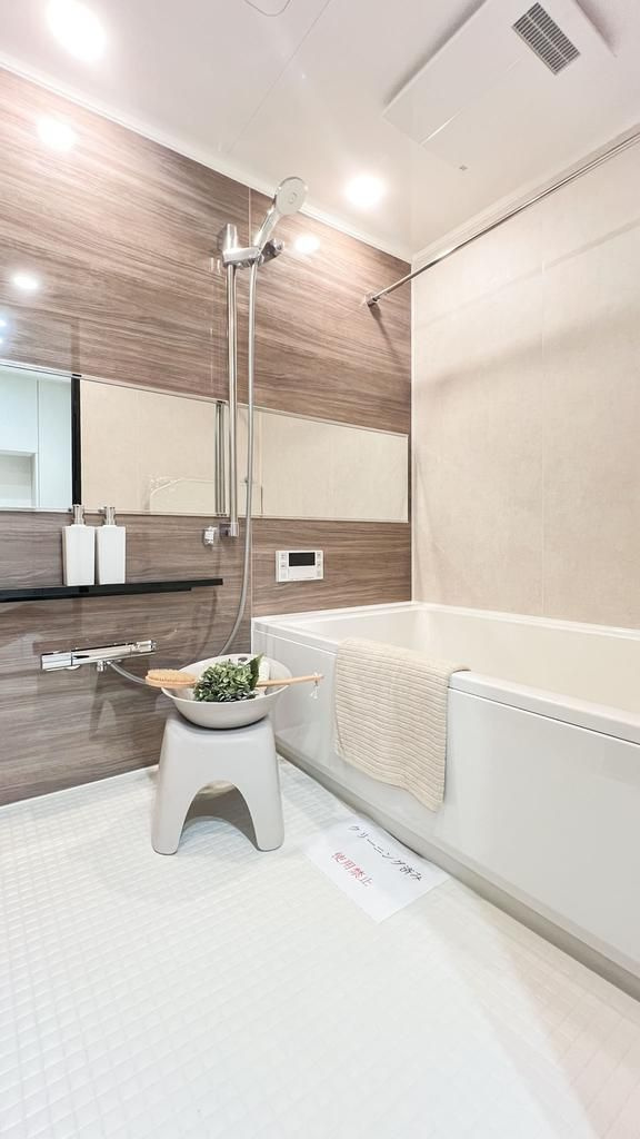 ハイセレサ菊名アクティールの浴室