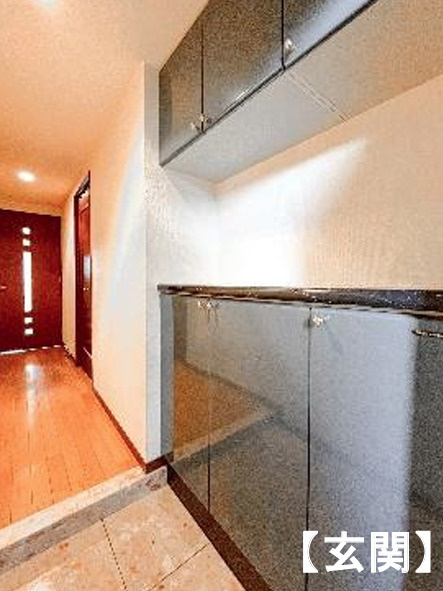 ダイアパレス新座グランドパーク21の玄関