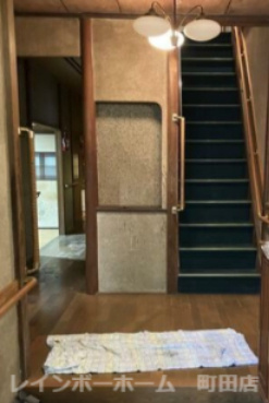 三井西原の玄関