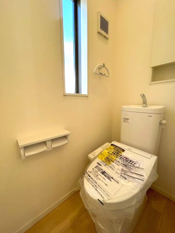 長野市大字若槻団地の新築一戸建のトイレ