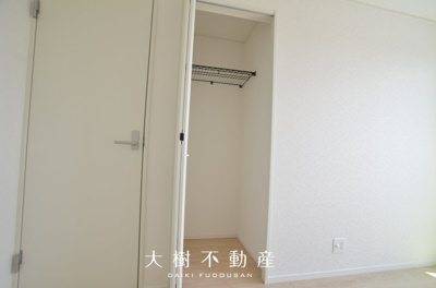 【洋室】 | 海老名市国分寺台３丁目 新築戸建て 全2棟【仲介手数料無料】 | 2階　洋室1（5.0帖）クローゼット