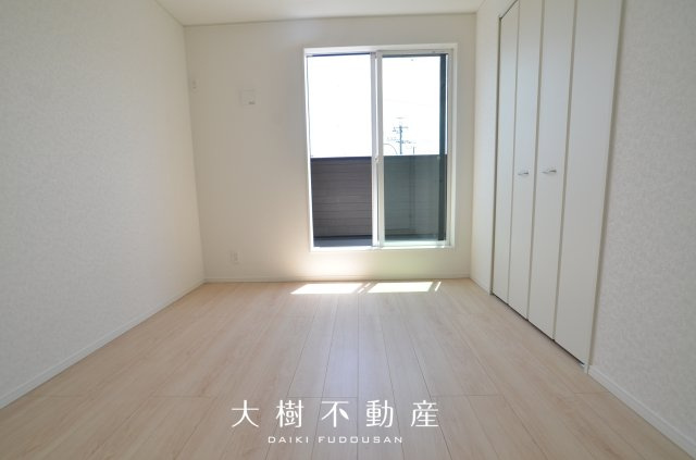 【洋室】 | 海老名市国分寺台３丁目 新築戸建て 全2棟【仲介手数料無料】 | 2階　洋室2（6.0帖）