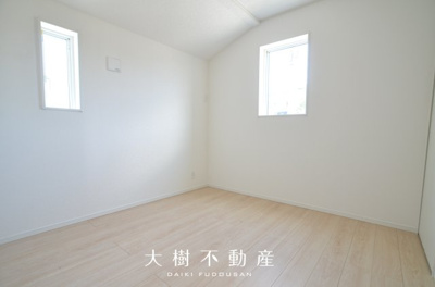 【洋室】 | 海老名市国分寺台３丁目 新築戸建て 全2棟【仲介手数料無料】 | 2階　洋室3（4.8帖）