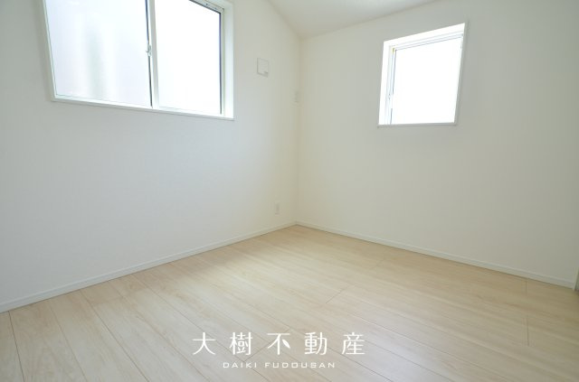 【洋室】 | 海老名市国分寺台３丁目 新築戸建て 全2棟【仲介手数料無料】 | 2階　洋室4（4.1帖）