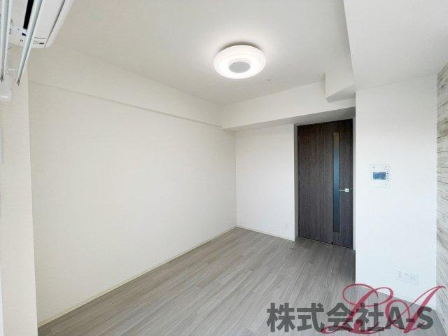 プレサンス新栄ユリシスの居間・リビング|同間取り画像使用
実際のお部屋と色などが異なる場合がございます。