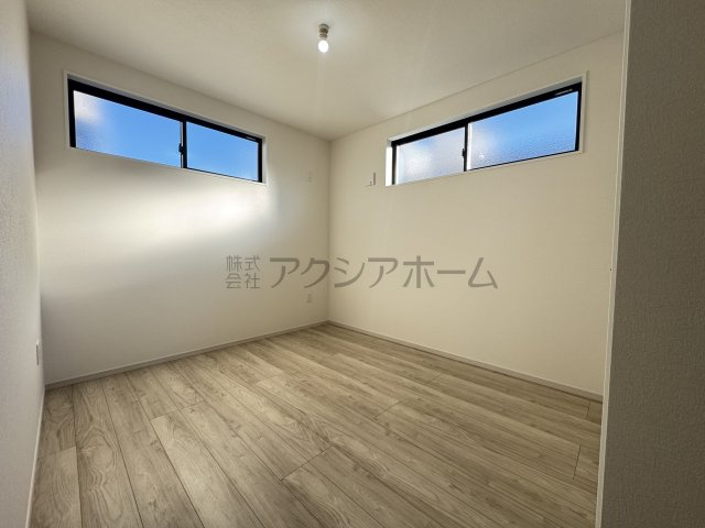 所沢市東新井町・全1棟　新築一戸建　～カースペース並列3台～の洋室|2階洋室5.2帖