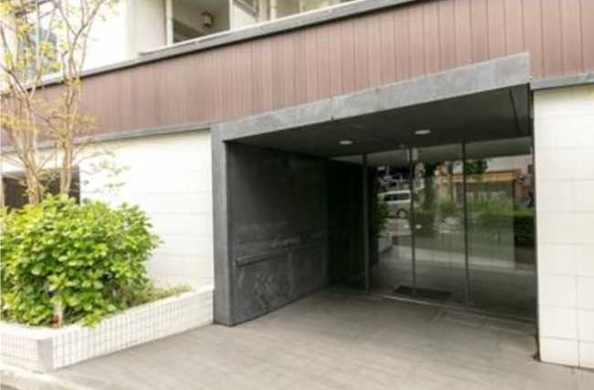 パークリュクス三宿　ピアノ相談　床暖房　日勤管理のエントランス