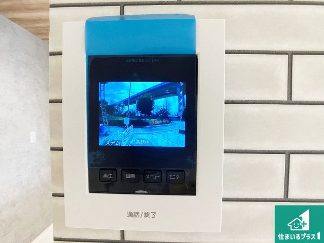 神戸市垂水区名谷町　第1期　新築一戸建ての防犯設備|カラーモニターインターホン！声だけでなく来訪者の姿や顔がモニターで確認できるので、小さなお子様がいらっしゃるご家庭でも安心できます！