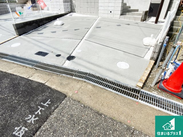 神戸市垂水区名谷町　第1期　新築一戸建ての駐車場|２台分の駐車スペース有り！急な来客でも安心です！