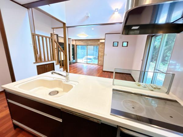 【キッチン】 | 仲介手数料無料！上宇部小学校に通えるリフォーム済み中古住宅　宇部市開２丁目 | お料理しやすいキッチンです