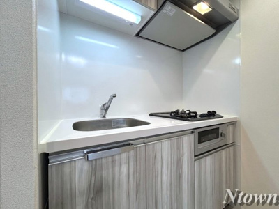 【キッチン】 | プレサンス名駅南エディフィス | コンパクトなキッチンで掃除もラクラク