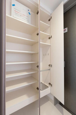 【玄関】 | レガシス中目黒