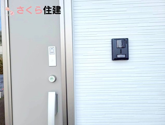 クレイドルガーデン鹿沼市東町　第5　3号棟の玄関|玄関はタッチキーで楽々開錠♪