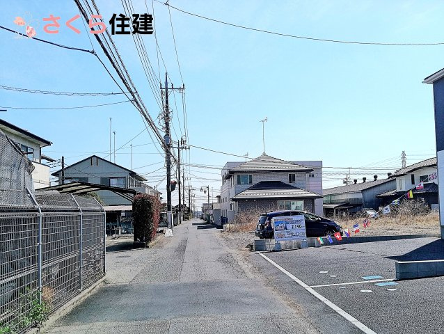 クレイドルガーデン鹿沼市東町　第5　3号棟の前面道路含む現地写真|閑静な住宅街の一角になります