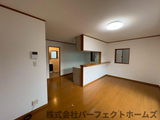 【居間・リビング】の画像