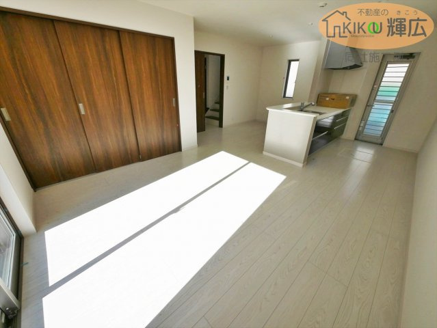 【居間・リビング】 | 加古川市別府町新野辺北町７期（全1棟）新築 | 同社施工例です。