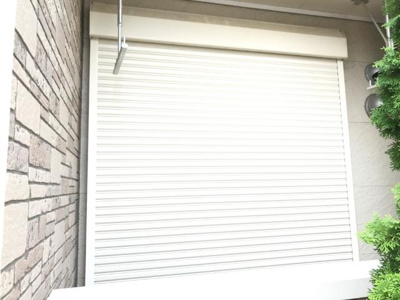 【設備】 | ヒールコートGOTO | 窓シャッター（イメージ）