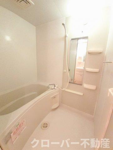 アンジュ・ベルーヴⅠの浴室