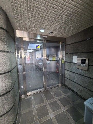 メインステージ江戸川橋のエントランス