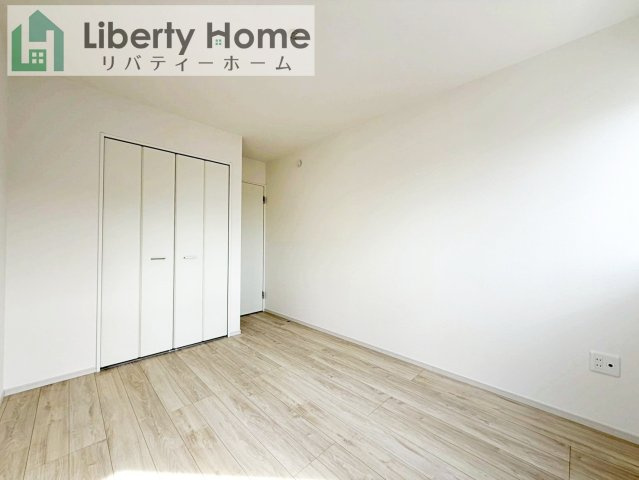 水戸市元吉田町5期　新築戸建　2号棟の洋室