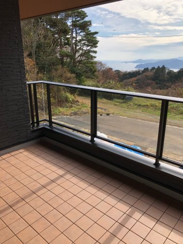 熱海市　伊豆山のバルコニー