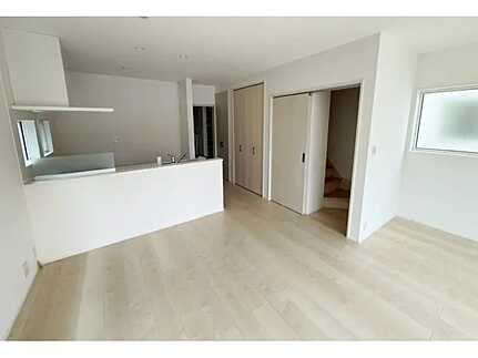 広島市佐伯区三宅５丁目の居間・リビング