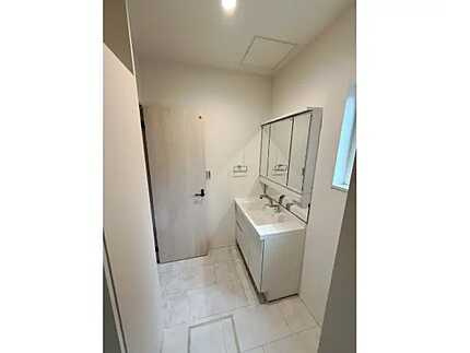 広島市佐伯区三宅５丁目の独立洗面台