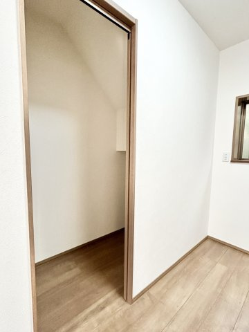 高知市弥生町　中古戸建の収納|キッチン裏