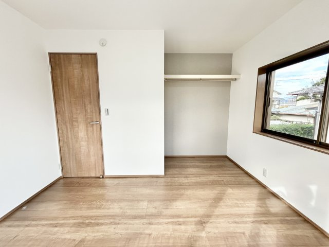 高知市弥生町　中古戸建の洋室