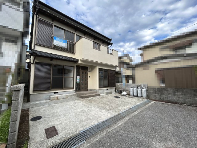 高知市弥生町　中古戸建の駐車場