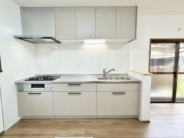 高知市弥生町　中古戸建のキッチン