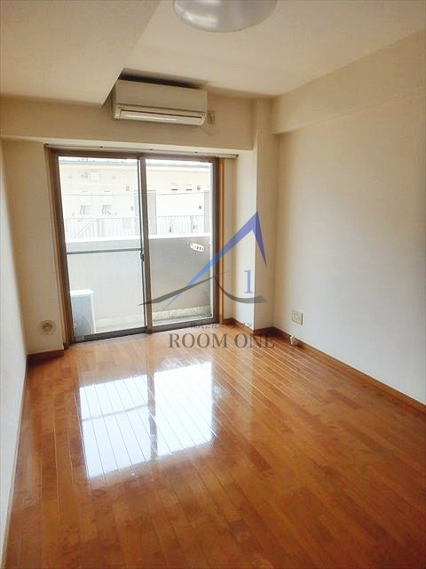 Ｂｏｕｒｒｅｅの居間・リビング|洋室のお部屋です。