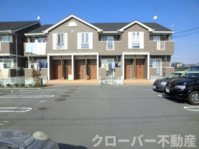 ヴィラージュⅠの駐車場