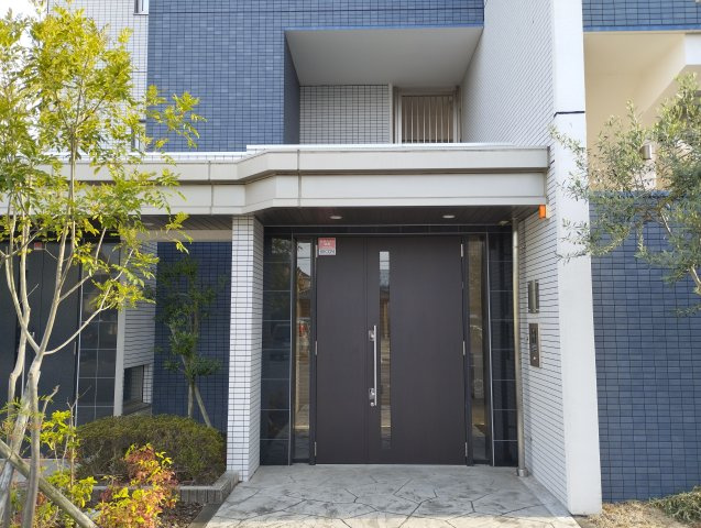 グランスイートアイのエントランス