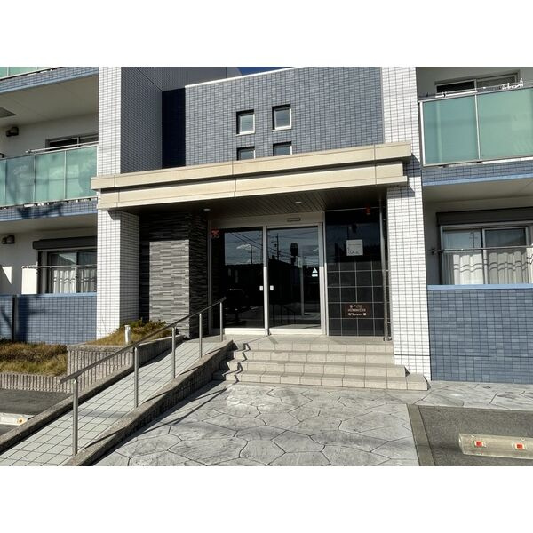 グランスイートアイのエントランス