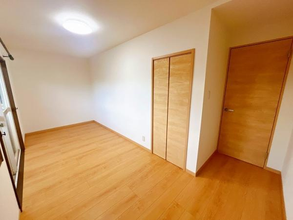 都窪郡早島町若宮　リフォーム済み　中古住宅【仲介手数料無料】の洋室